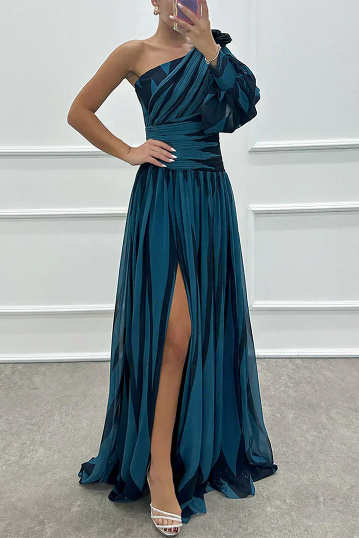 Juliana - Elegant Slit Maxi Dress