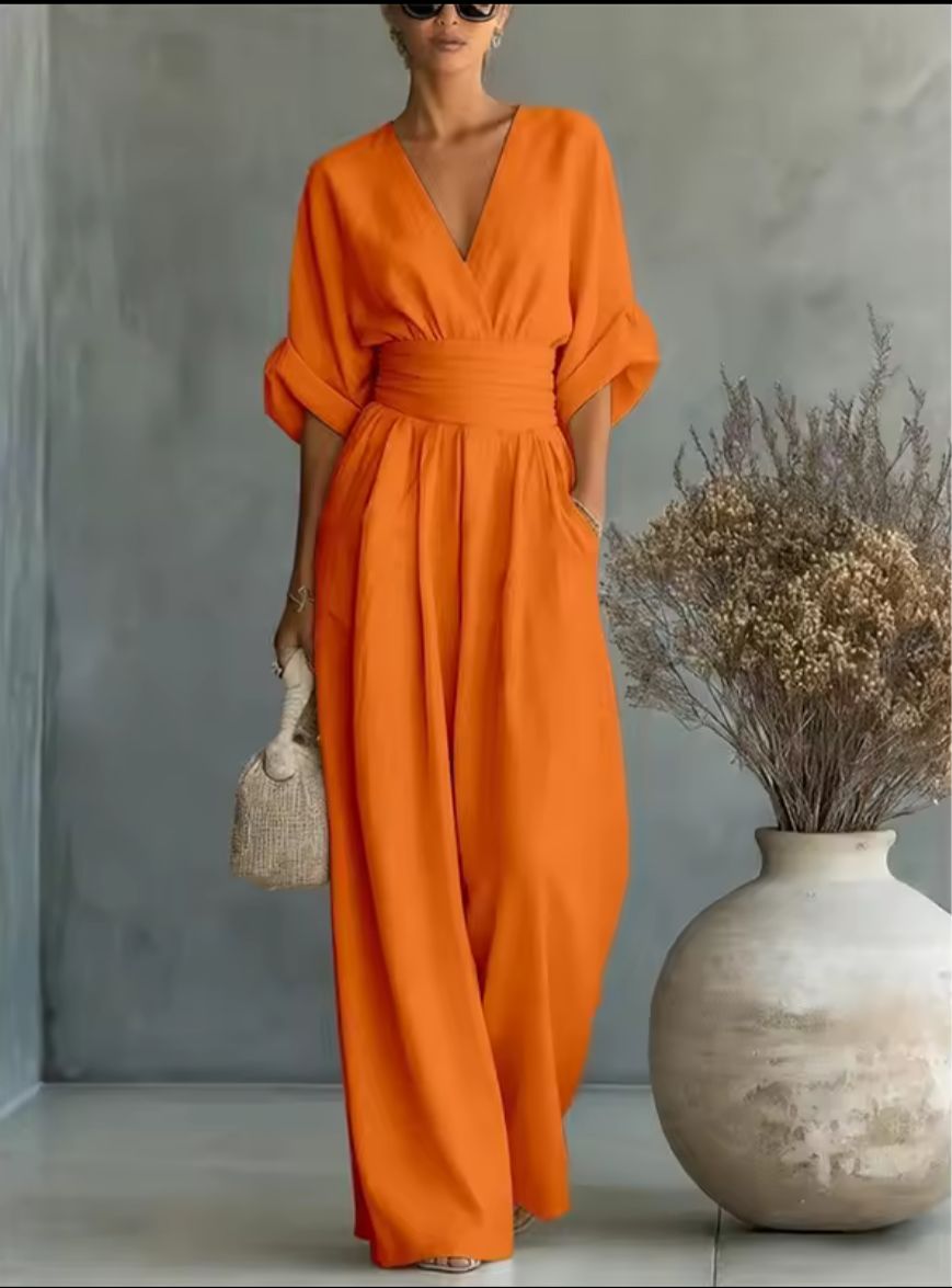 Margaret - Flattering V-Neck Jumpsuit