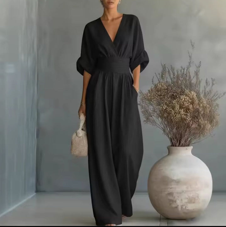 Margaret - Flattering V-Neck Jumpsuit