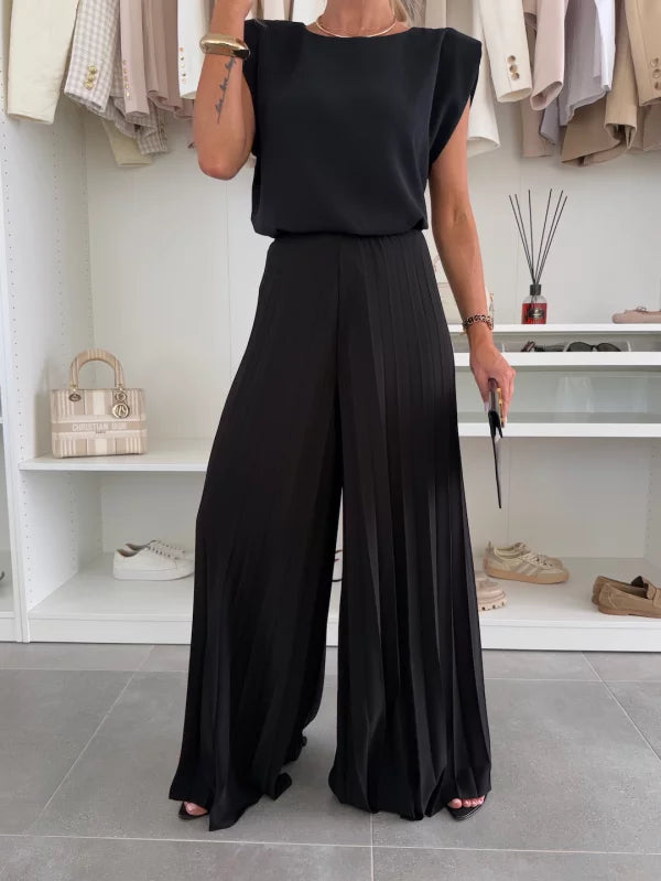 Wanda - Graceful Pleated Set