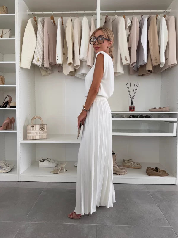 Wanda - Graceful Pleated Set